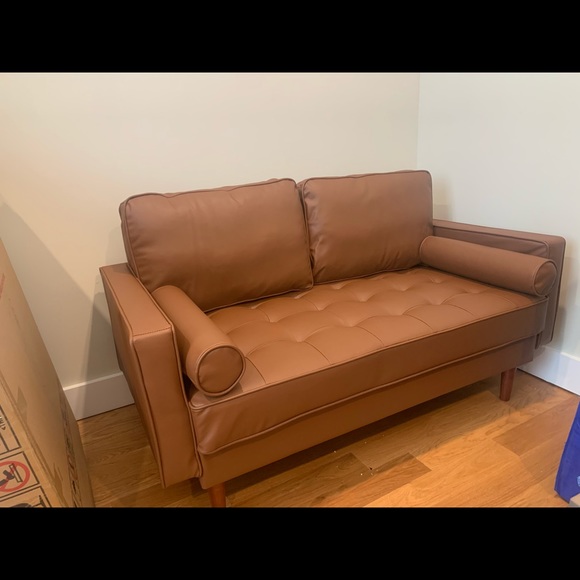 Faux leather two-seater couch - Picture 2 of 4